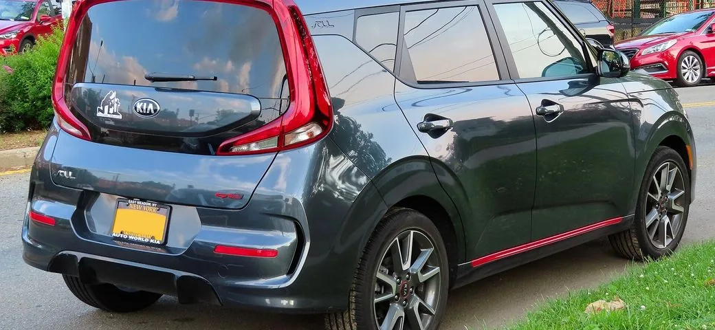 Kia Soul — вид сзади