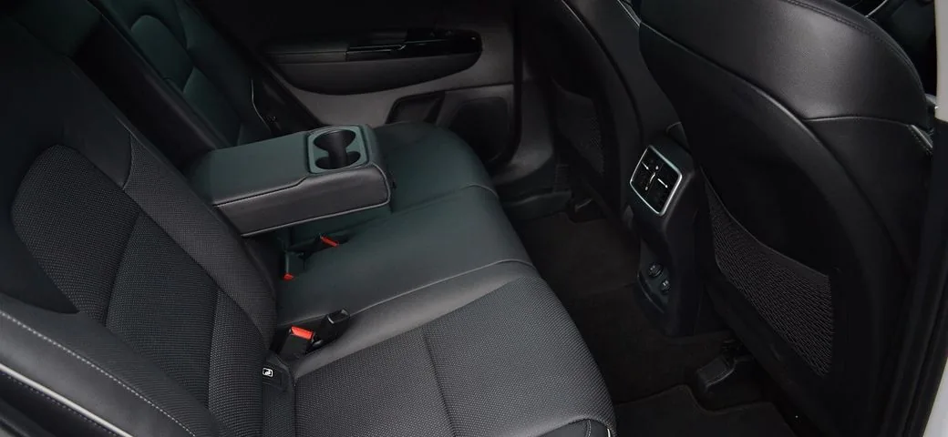 Задний ряд сидений Kia Sportage